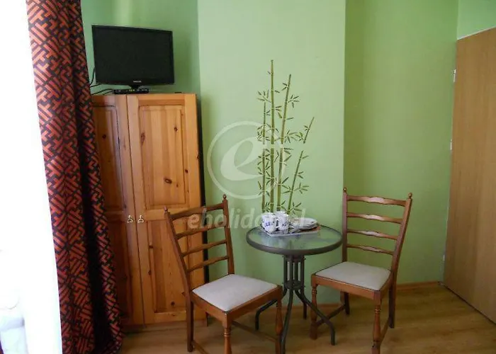 Goscinne Zacisze Rowy (Pomerania)